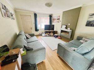 Lounge- click for photo gallery